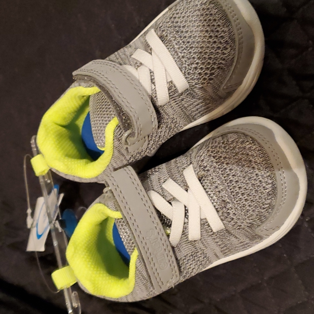Carter's Gray Tennis shoes Toddler size 6. New with tags